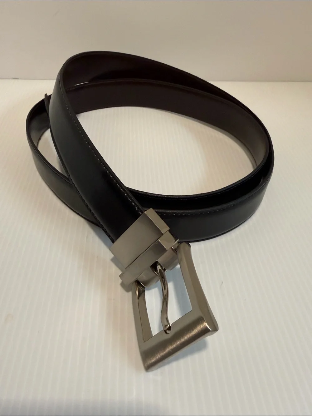 Perry Ellis Mens Reversible Leather Belt Sz 44